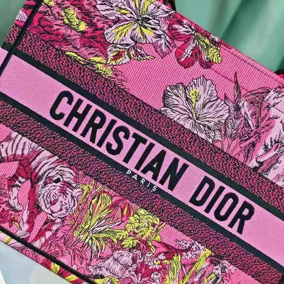 Dior Medium Dior Book Tote Fuchsia Multicolor Toile de Jouy Voyage Embroidery for Women Dior Medium Dior Book Tote Fuchsia Multicolor Toile de Jouy Voyage Embroidery for Women