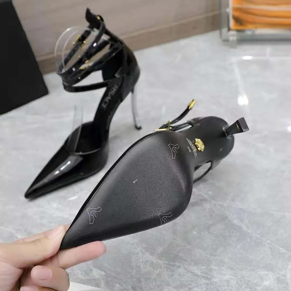 Versace Pin-Point Pumps in Calf Leather for Women in Black Versace Pin-Point Pumps in Calf Leather for Women in Black