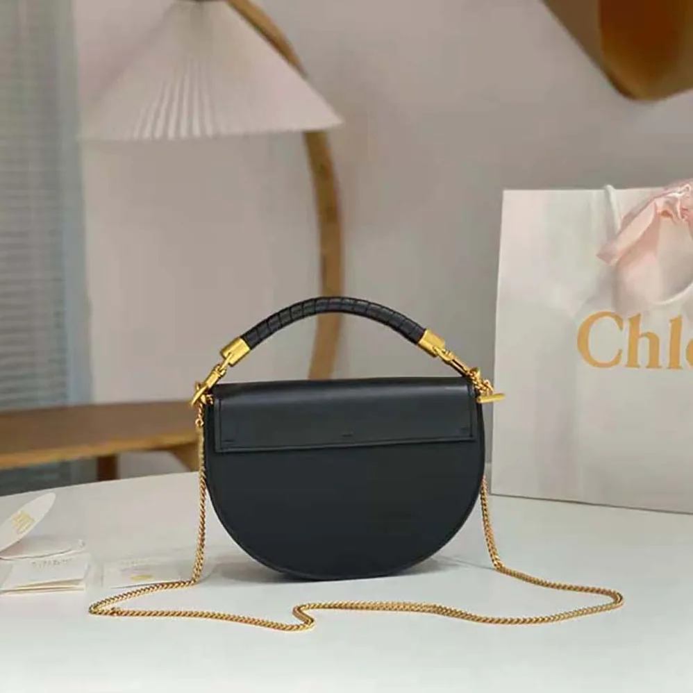 Chloé Marcie Chain Flap Bag for Women in Black Chloé Marcie Chain Flap Bag for Women in Black