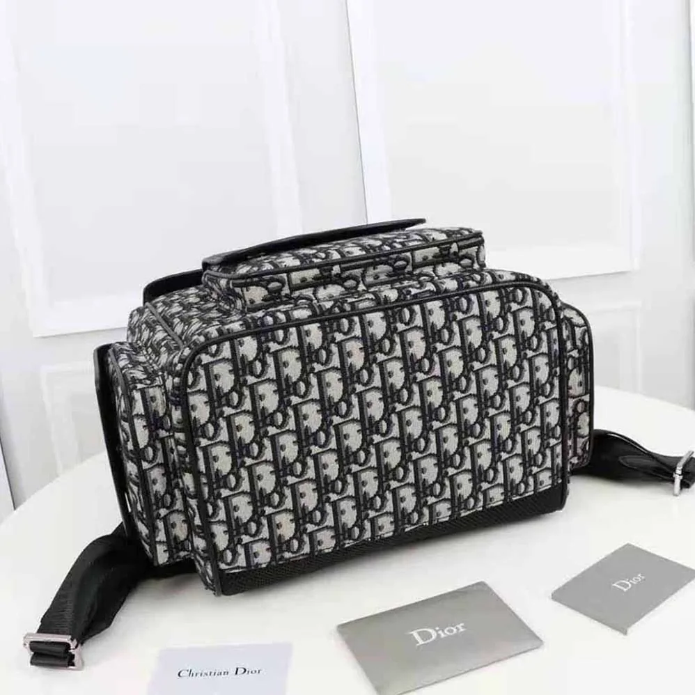 Dior Saddle Backpack Beige and Black Dior Oblique Jacquard and Black Grained Calfskin for Men Dior Saddle Backpack Beige and Black Dior Oblique Jacquard and Black Grained Calfskin for Men