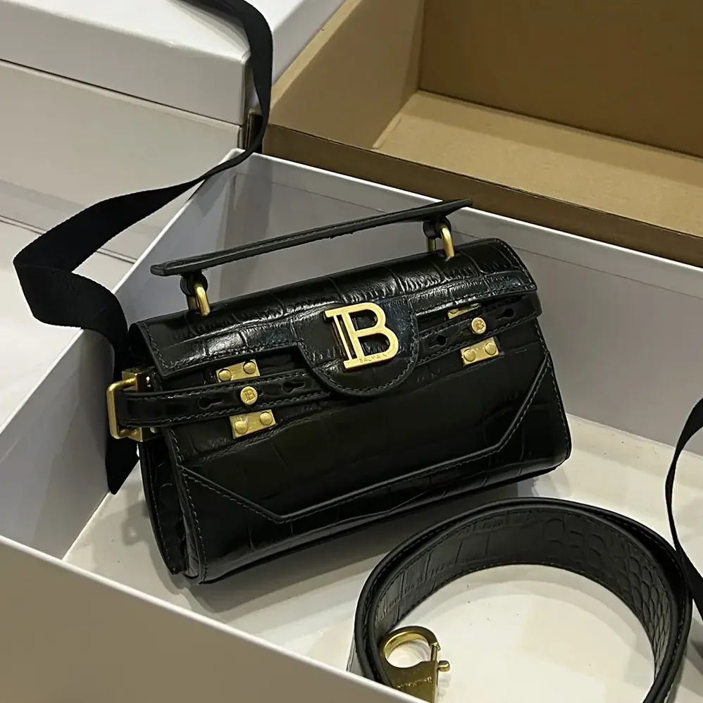 Balmain B-Buzz 19 Bag in Crocodile for Women in print Leather Balmain B-Buzz 19 Bag in Crocodile for Women in print Leather