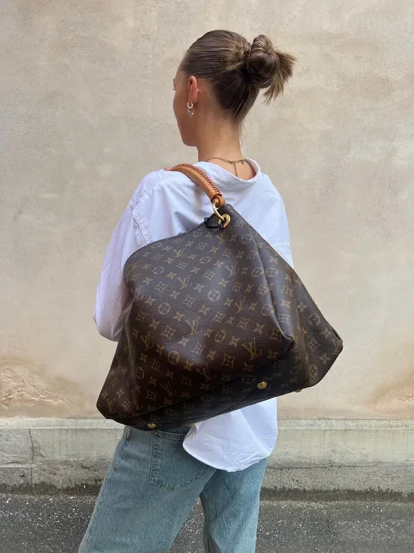 Louis Vuitton Artsy MM Monogram Canvas Brown / LV