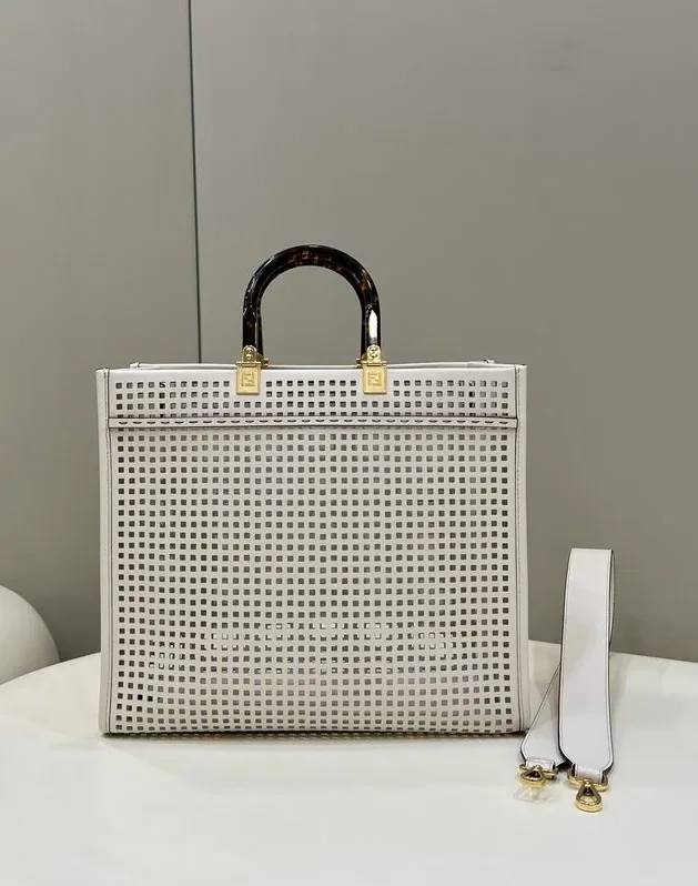 Fendi Fendi Sunshine Medium Two-toned perforated Bag For Woman / Fendi Fendi Sunshine Medium Two-toned perforated Bag For Woman /