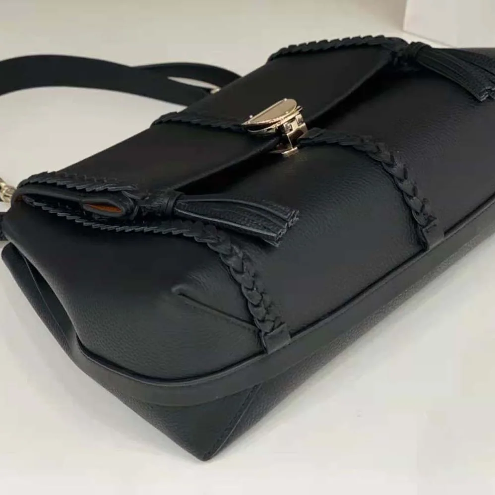 Chloe Penelope Medium Soft Shoulder Bag for Women in Black