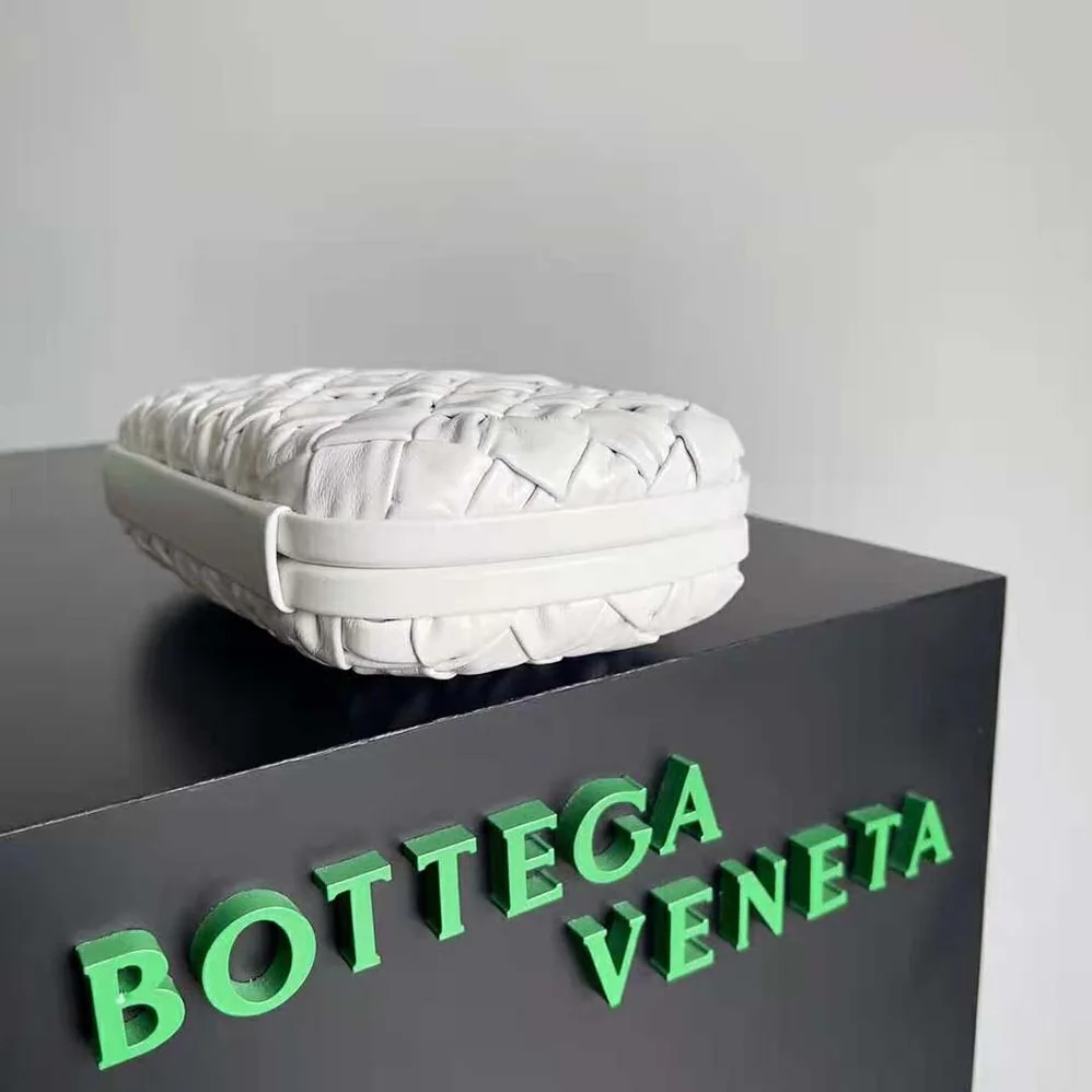Bottega Veneta Knot Foulard Intreccio Leather Minaudiere for Women in White Bottega Veneta Knot Foulard Intreccio Leather Minaudiere for Women in White
