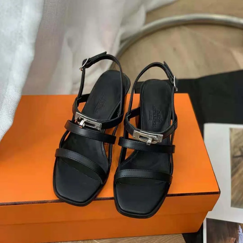 Hermes Eve 60 Sandal in Calfskin Leather for Women in Black Hermes Eve 60 Sandal in Calfskin Leather for Women in Black