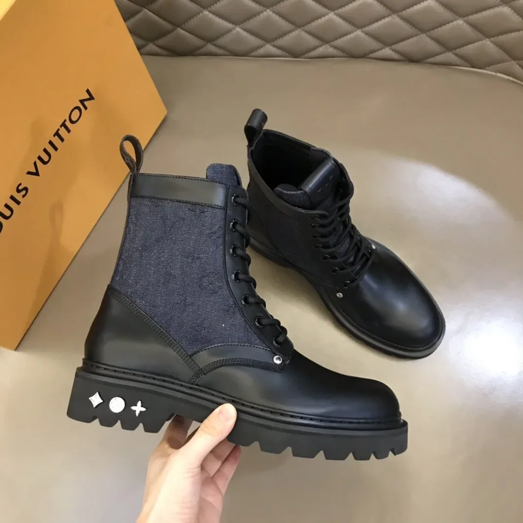 Louis Vuitton LV Ranger Ankle Boots Monogram Flower Black 1AANTF Louis Vuitton LV Ranger Ankle Boots Monogram Flower Black 1AANTF