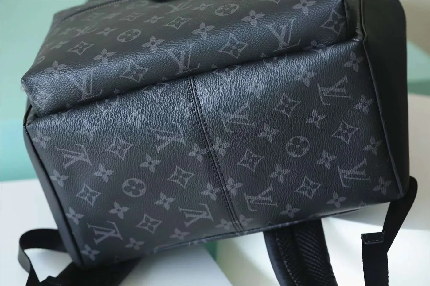 Louis Vuitton Discovery Backpack Black /
