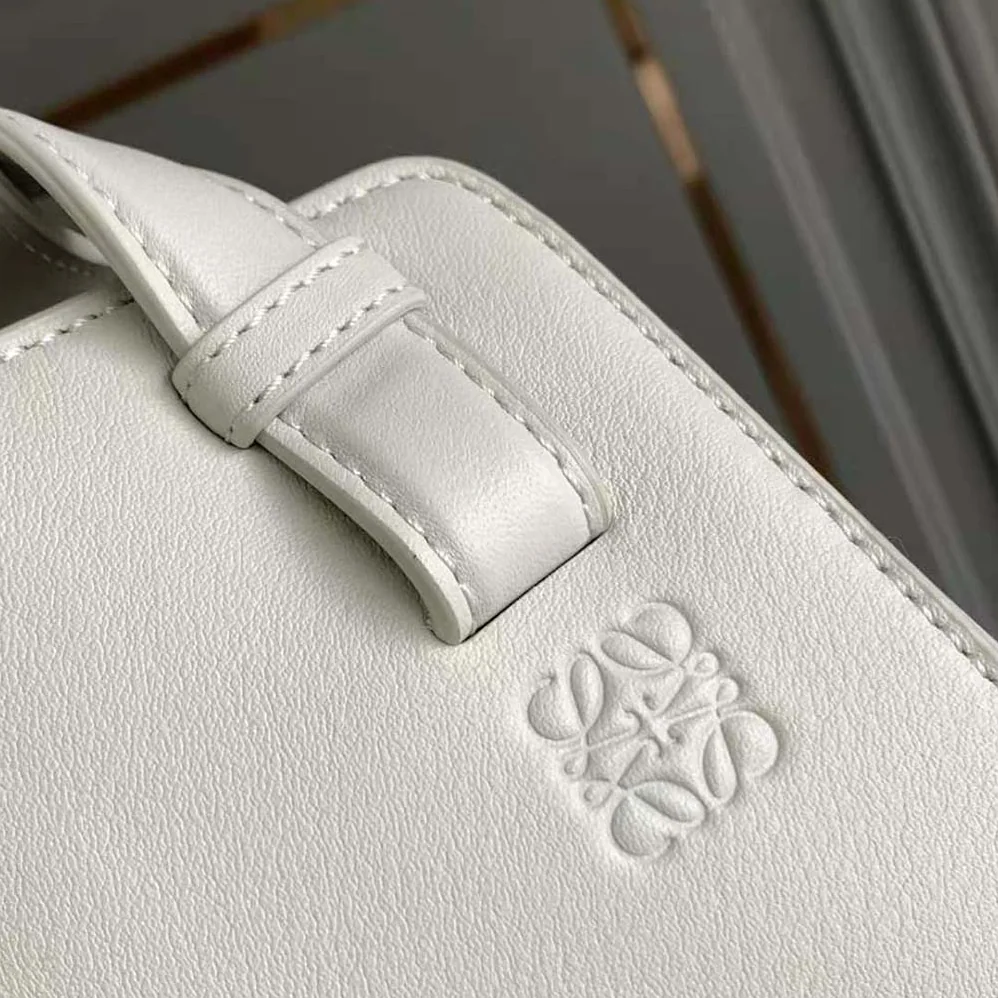 Loewe Hammock Nugget Bag in Nappa Calfskin for Women in White Loewe Hammock Nugget Bag in Nappa Calfskin for Women in White