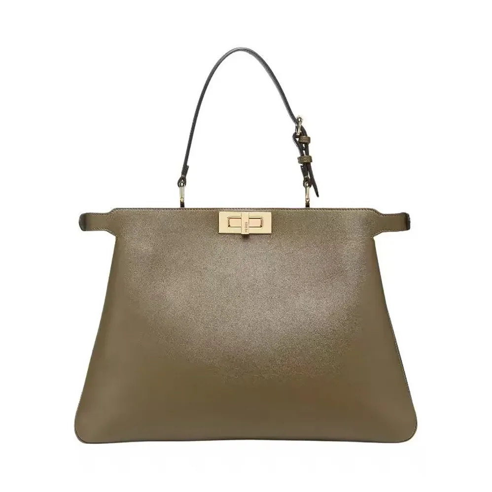 Fendi Peekaboo Soft Medium Green Leather Bag for Women