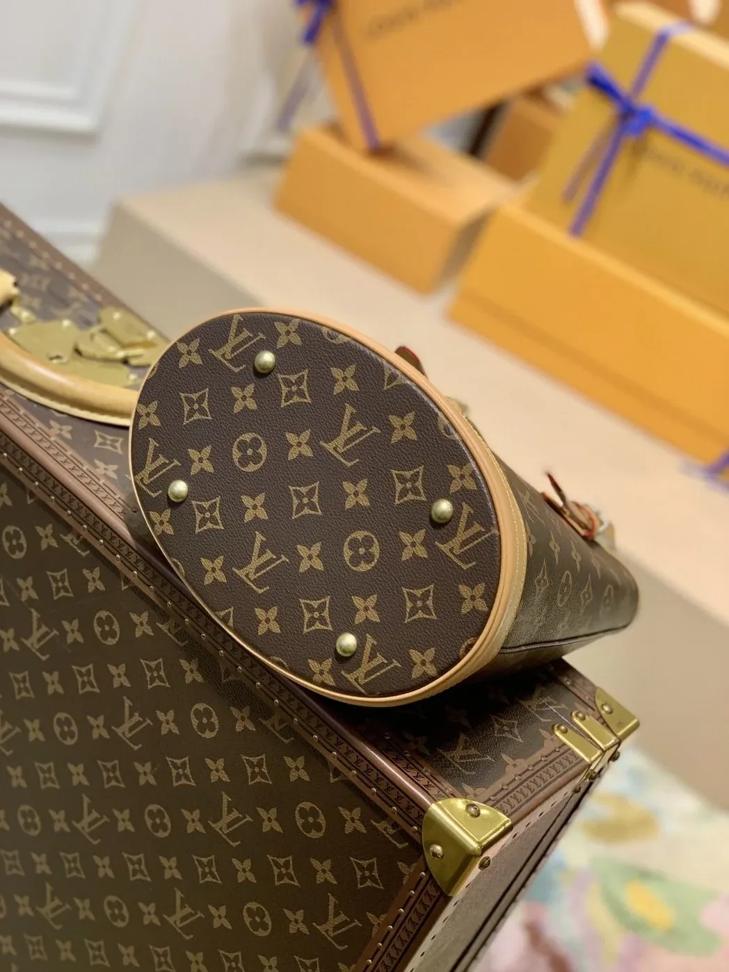 Louis Vuitton Petit Bucket Bag Monogram Canvas Louis Vuitton Petit Bucket Bag Monogram Canvas