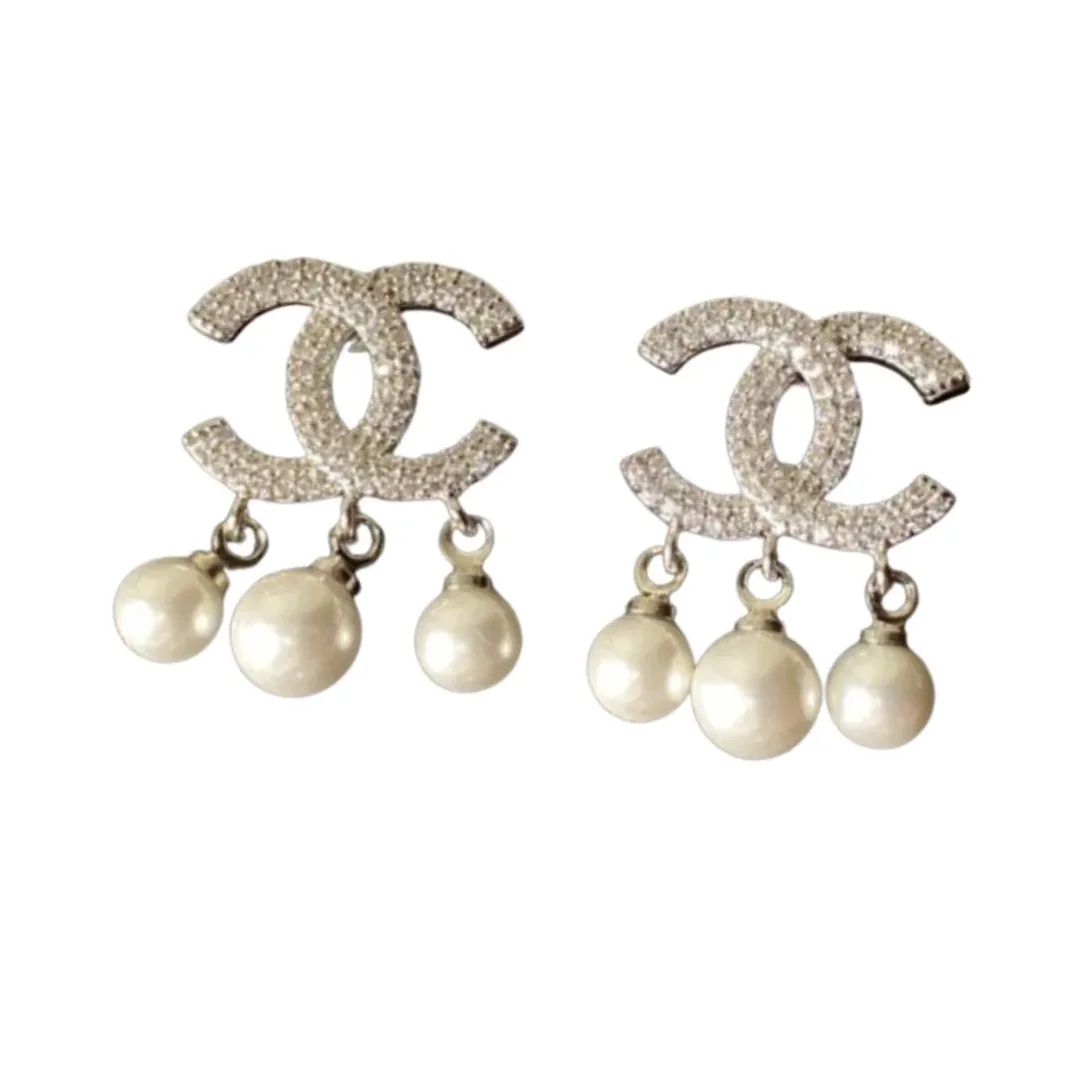 Chanel Crystal Three Pearl Earrings Gold Chanel Crystal Three Pearl Earrings Gold