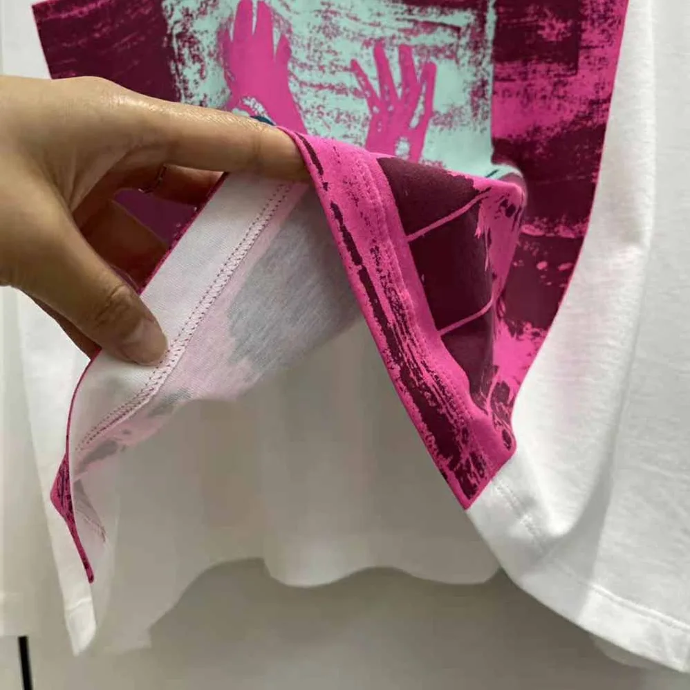 Loewe Palm Cropped T-shirt in Cotton for Women in Pink Loewe Palm Cropped T-shirt in Cotton for Women in Pink