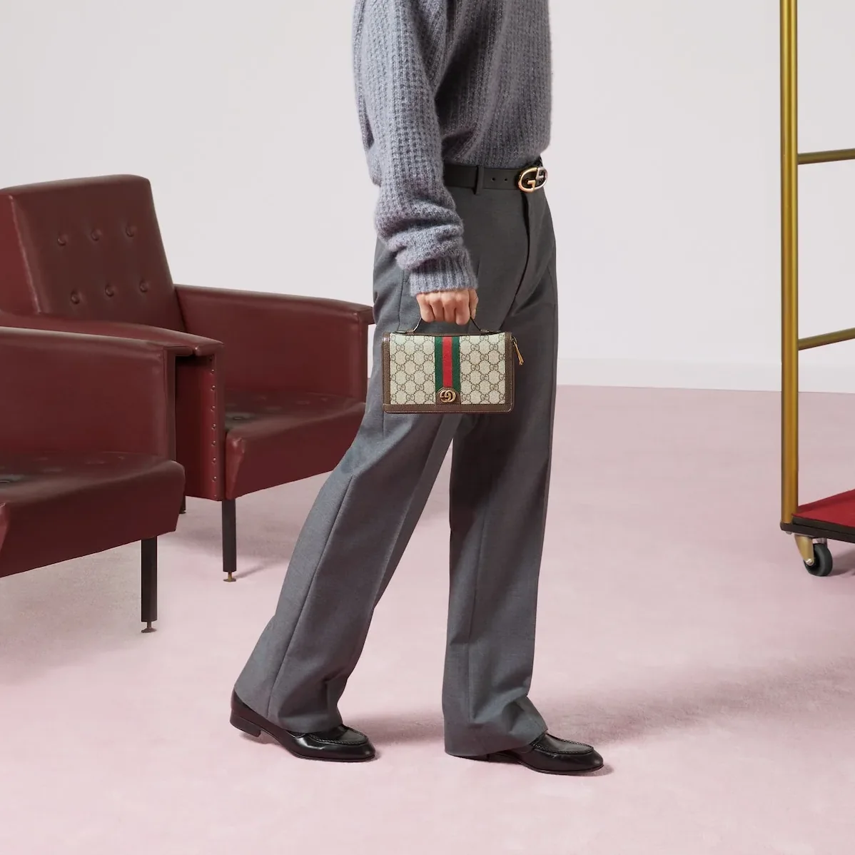 Gucci Ophidia Travel Case Clutch & Pouch in Beige Gold Hardware Gucci Ophidia Travel Case Clutch & Pouch in Beige Gold Hardware