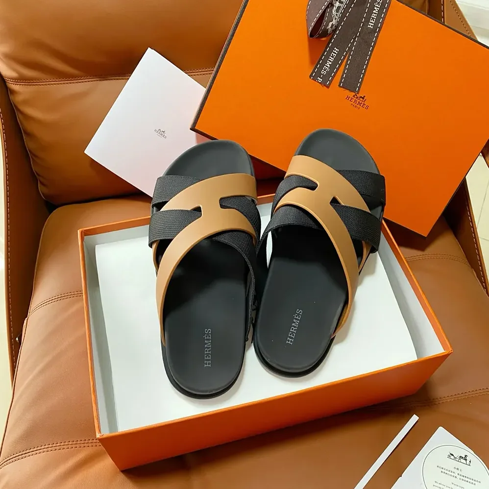 Hermes Kazimir Sandal for Unisex in Brown/Black Hermes Kazimir Sandal for Unisex in Brown/Black