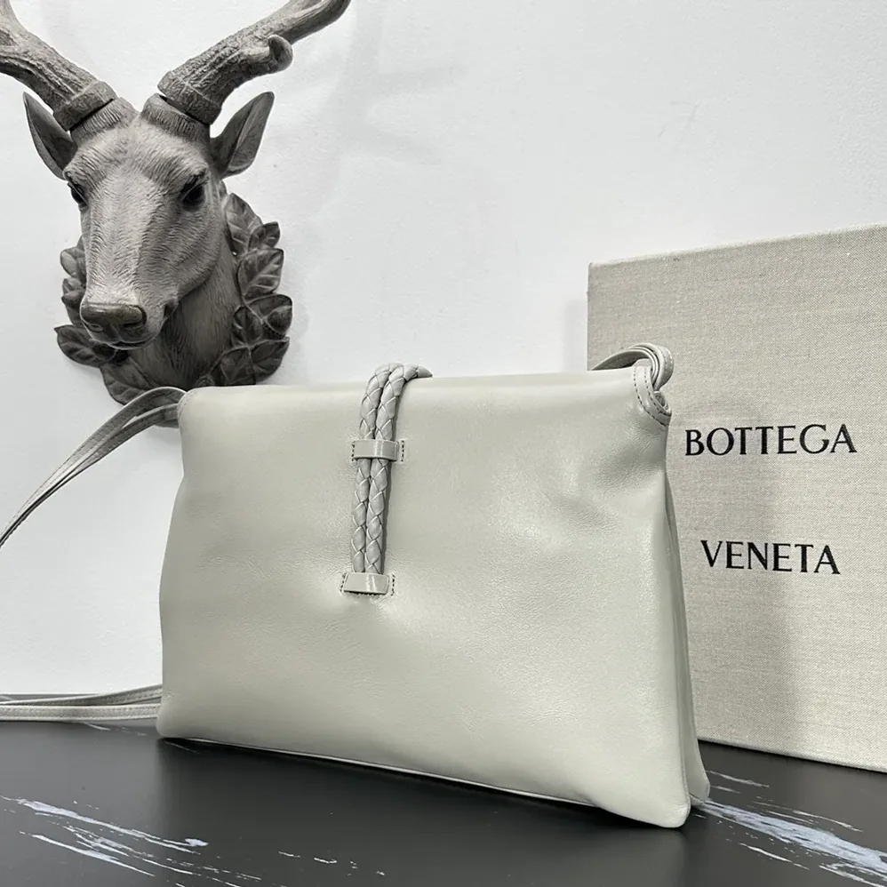 Bottega Veneta Liberta Cross-body Bag in Smooth Calf Leather for Women in Silver