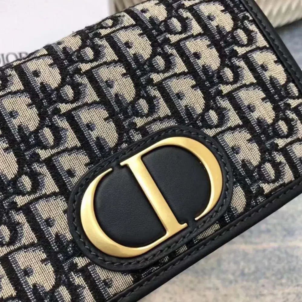 Dior 2-in-1 30 Montaigne Pouch Blue Dior Oblique Jacquard for Women Dior 2-in-1 30 Montaigne Pouch Blue Dior Oblique Jacquard for Women