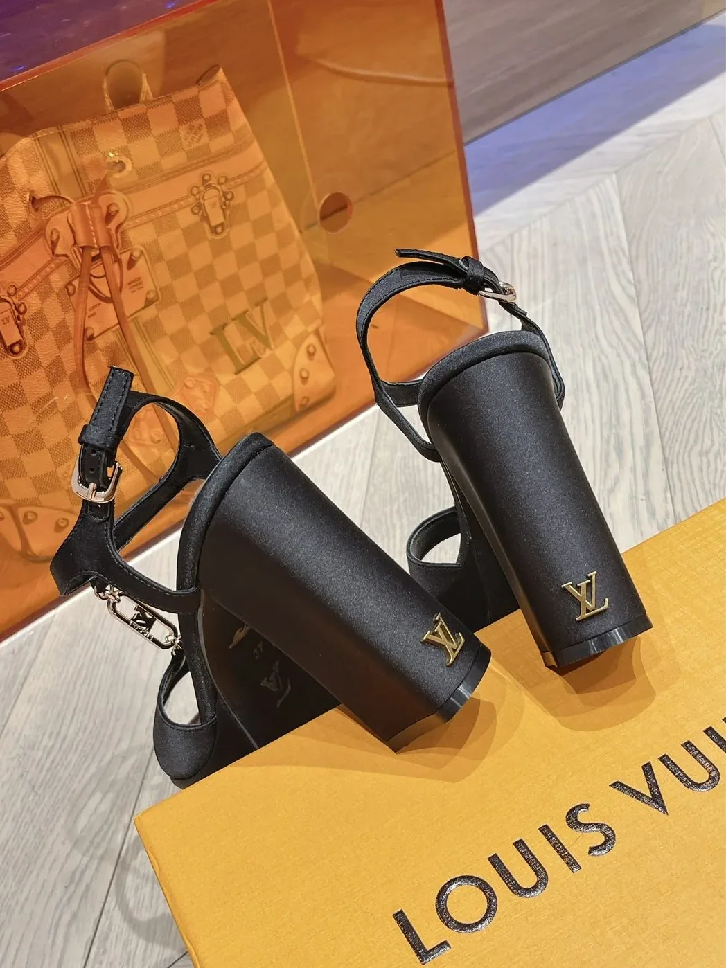 Louis Vuitton Sparkle Sandal Black Louis Vuitton Sparkle Sandal Black