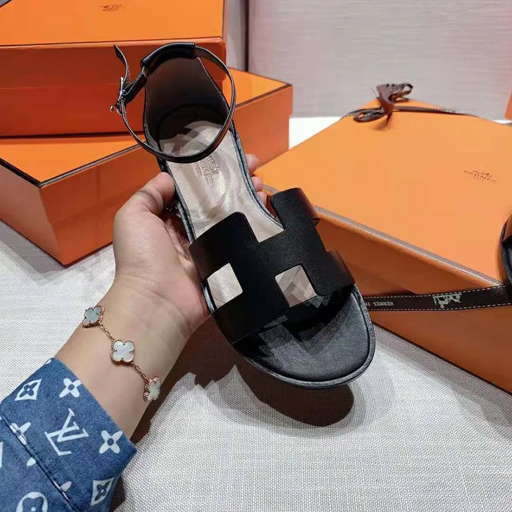 Hermes Santorini Sandal in Calfskin Leather for Women in Black
