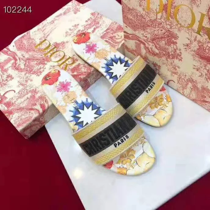 Dior D-Way Kaleidiorscopic Slide for Women in Yellow Dior D-Way Kaleidiorscopic Slide for Women in Yellow