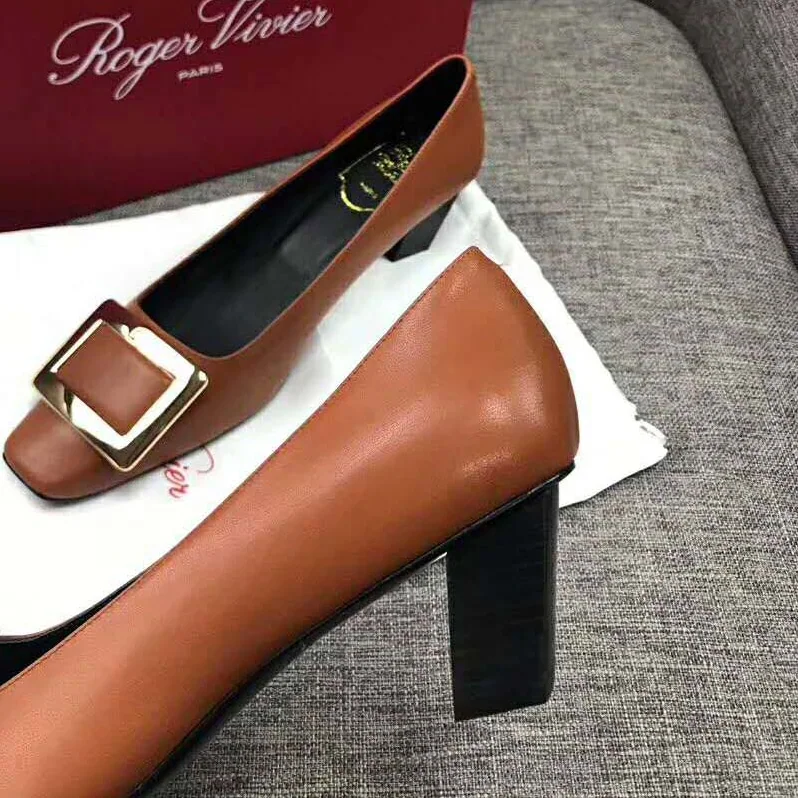 Roger Vivier Leather Belle Vivier Pumps 45mm Heel for Women in Brown Roger Vivier Leather Belle Vivier Pumps 45mm Heel for Women in Brown