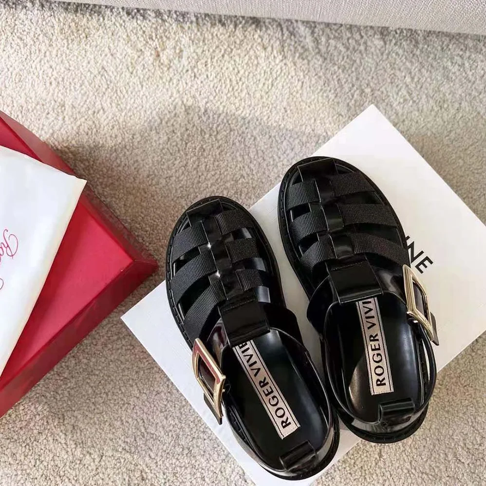 Roger Vivier Viv' Rangers Metal Buckle Fisherman Sandals in Leather for Women Roger Vivier Viv' Rangers Metal Buckle Fisherman Sandals in Leather for Women