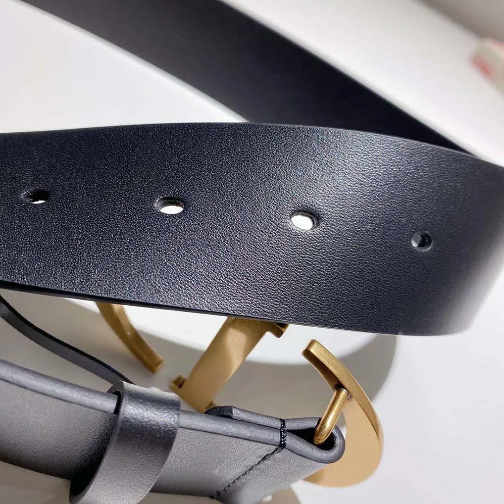 Dior 30 Montaigne Belt for Women in Black Dior 30 Montaigne Belt for Women in Black