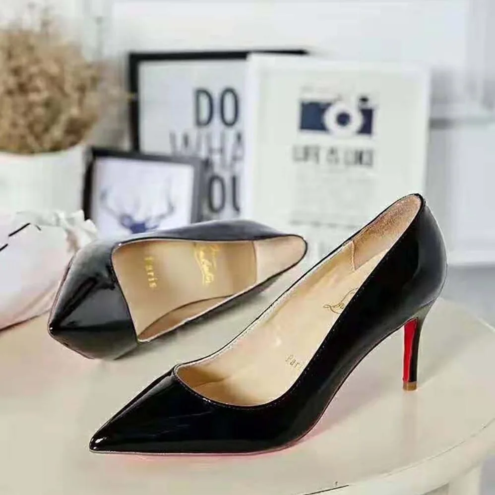 Christian Louboutin Shoes Pigalle 85 mm Heel Height for Women in Black Christian Louboutin Shoes Pigalle 85 mm Heel Height for Women in Black