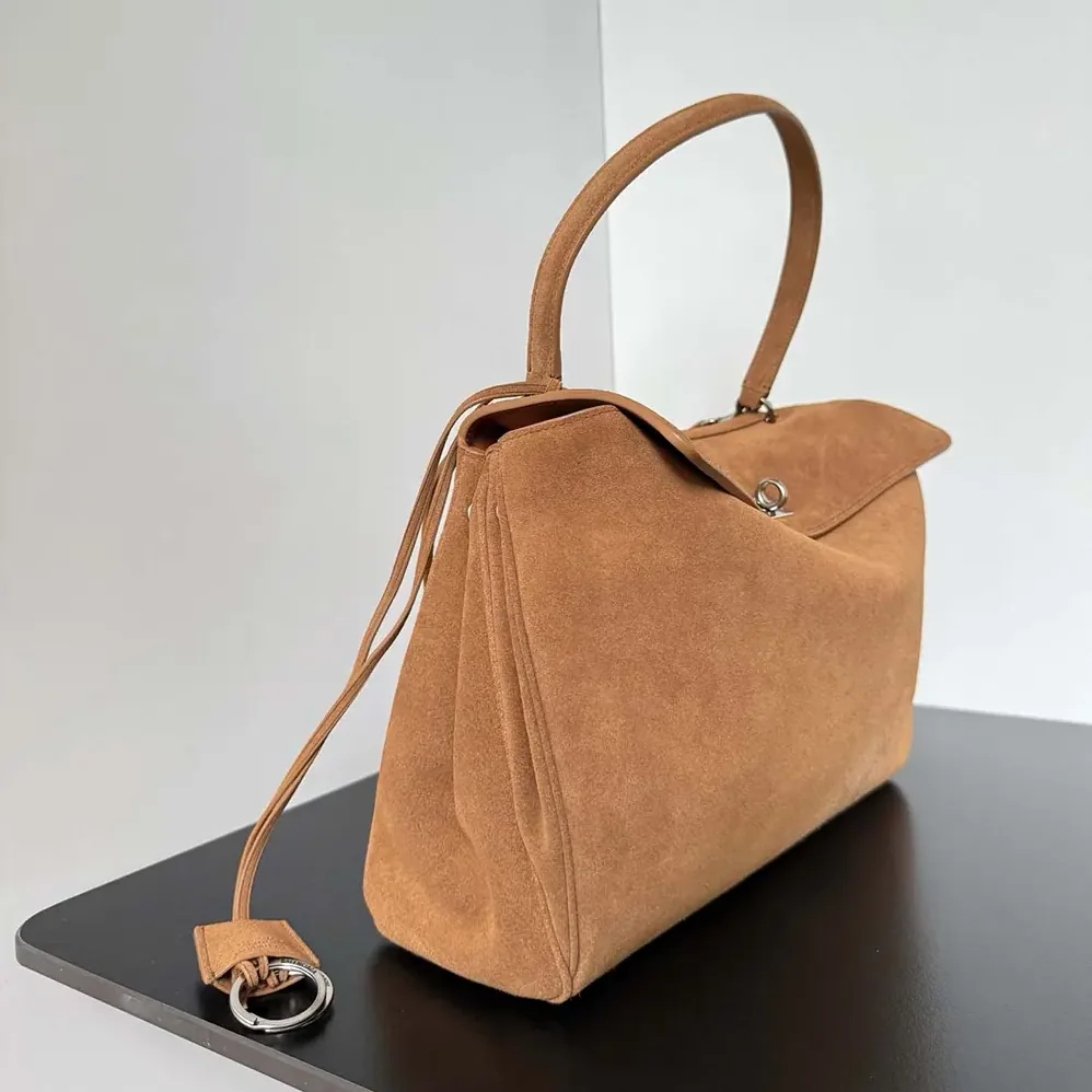 Balenciaga Rodeo Handbag Medium In Camel for Women in Brown Balenciaga Rodeo Handbag Medium In Camel for Women in Brown