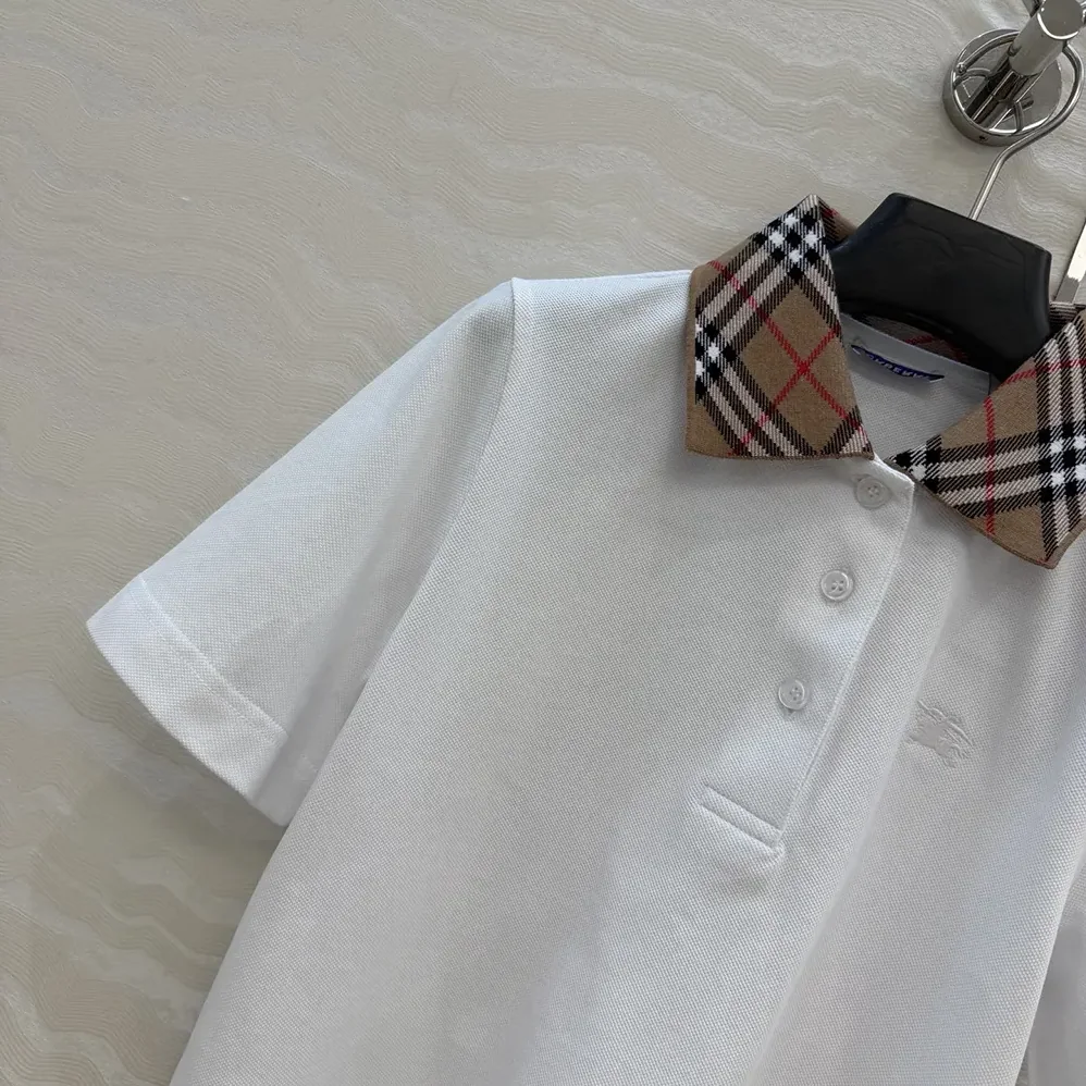 Burberry Check Collar Cotton Polo Shirt for Women in White Burberry Check Collar Cotton Polo Shirt for Women in White