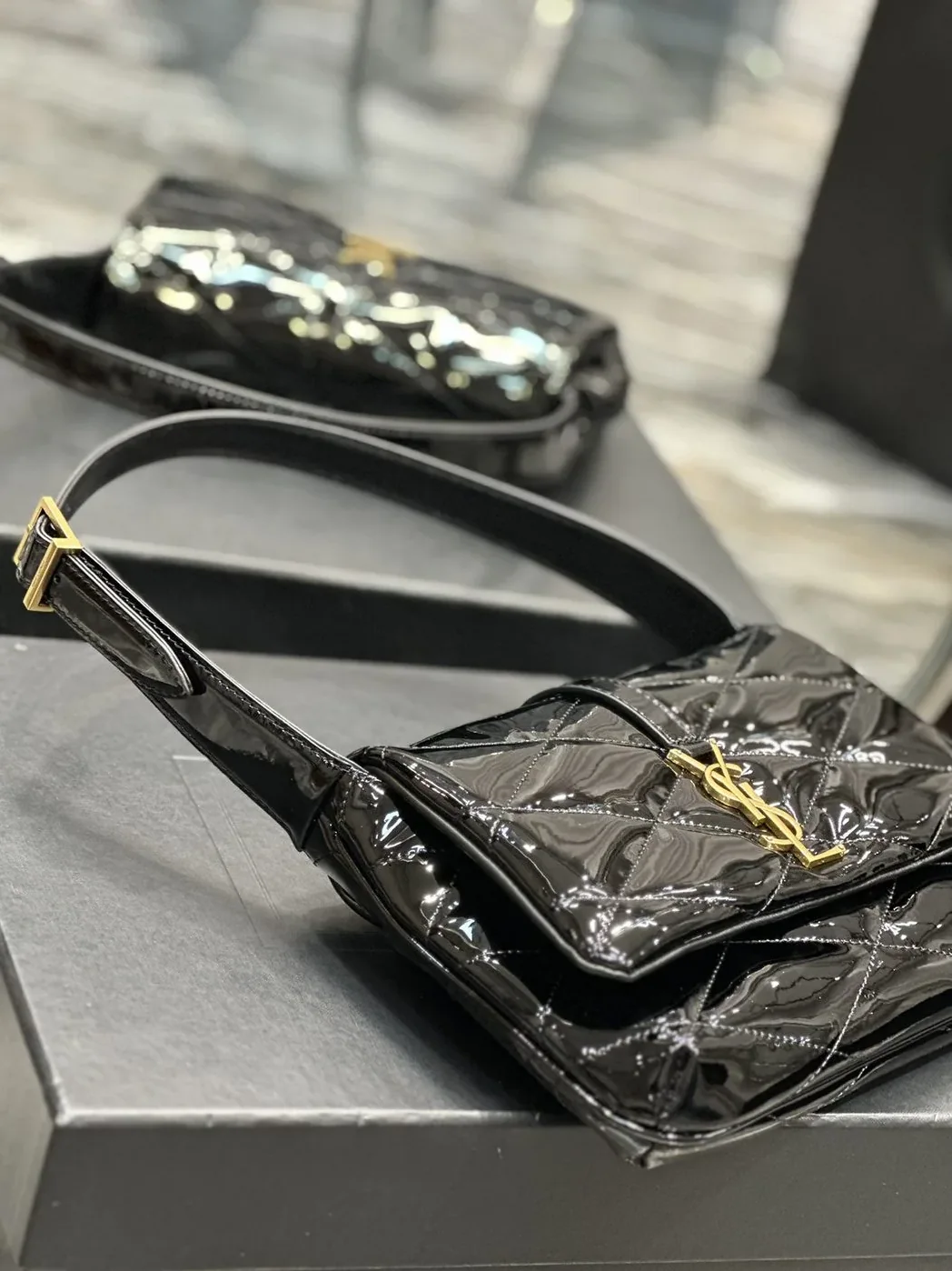 Saint Laurent Le 5a7 Shoulder Bag Black / Saint Laurent Le 5a7 Shoulder Bag Black /