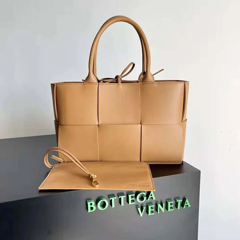 Bottega Veneta Mini Arco Tote Bag with Detachable Strap for Women in Orange Bottega Veneta Mini Arco Tote Bag with Detachable Strap for Women in Orange
