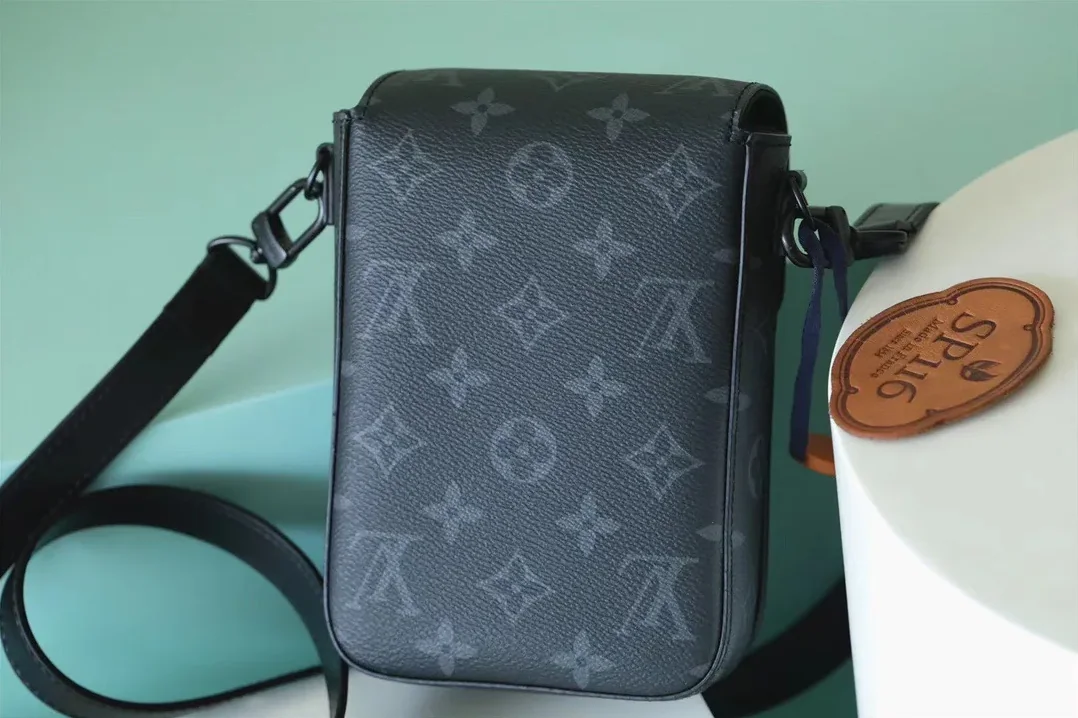 Louis Vuitton S-Lock Vertical Wearable Wallet Monogram Eclipse