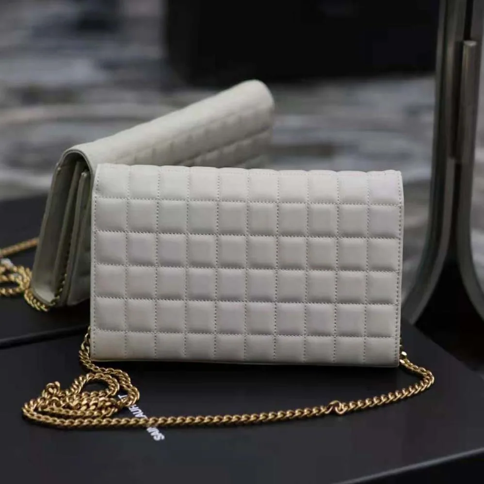 Saint Laurent YSL Le Maillon in Quilted Shiny Leather for Women in White Saint Laurent YSL Le Maillon in Quilted Shiny Leather for Women in White