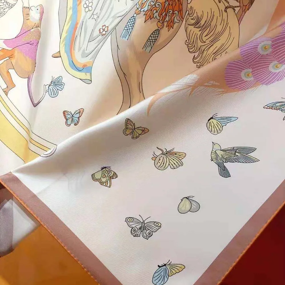 Hermes Hermes Story Scarf 90 in Silk Twill with Hand-Rolled Edges for Women in White