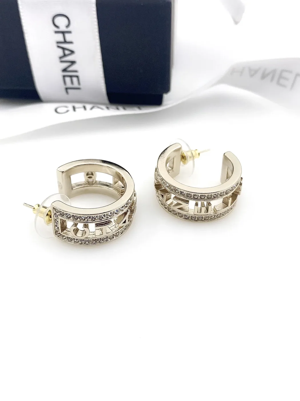 Chanel Engraving The Letter C-H-A-N-E in L Earrings Gold Tone