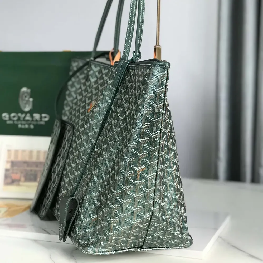 Goyard Saint Louis GM bag for Unisex in Pearly Green