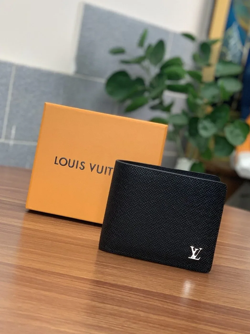 Louis Vuitton Multiple Wallet Taiga Black