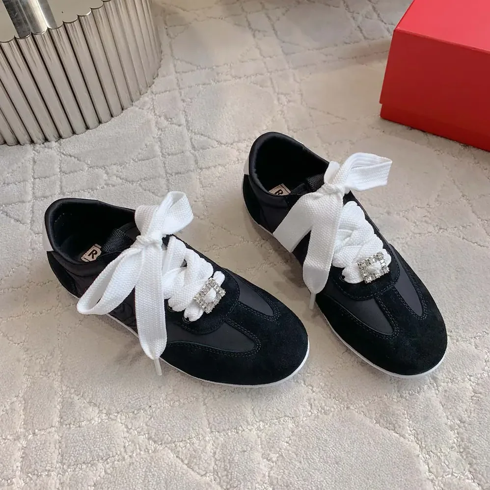 Roger Vivier Viv Low Sneakers in Suede for Women in Black