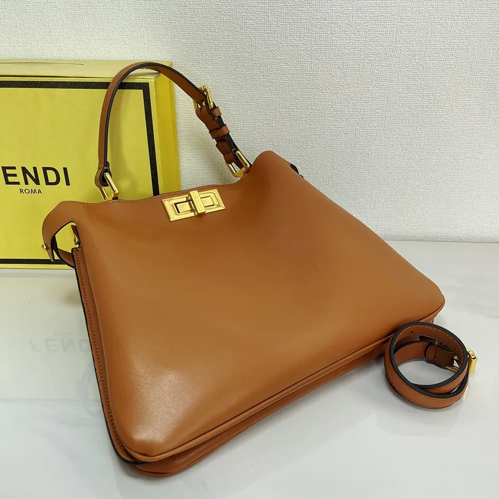 Fendi Peekaboo Soft Medium Cappuccino for Women in colored Leather Bag Fendi Peekaboo Soft Medium Cappuccino for Women in colored Leather Bag