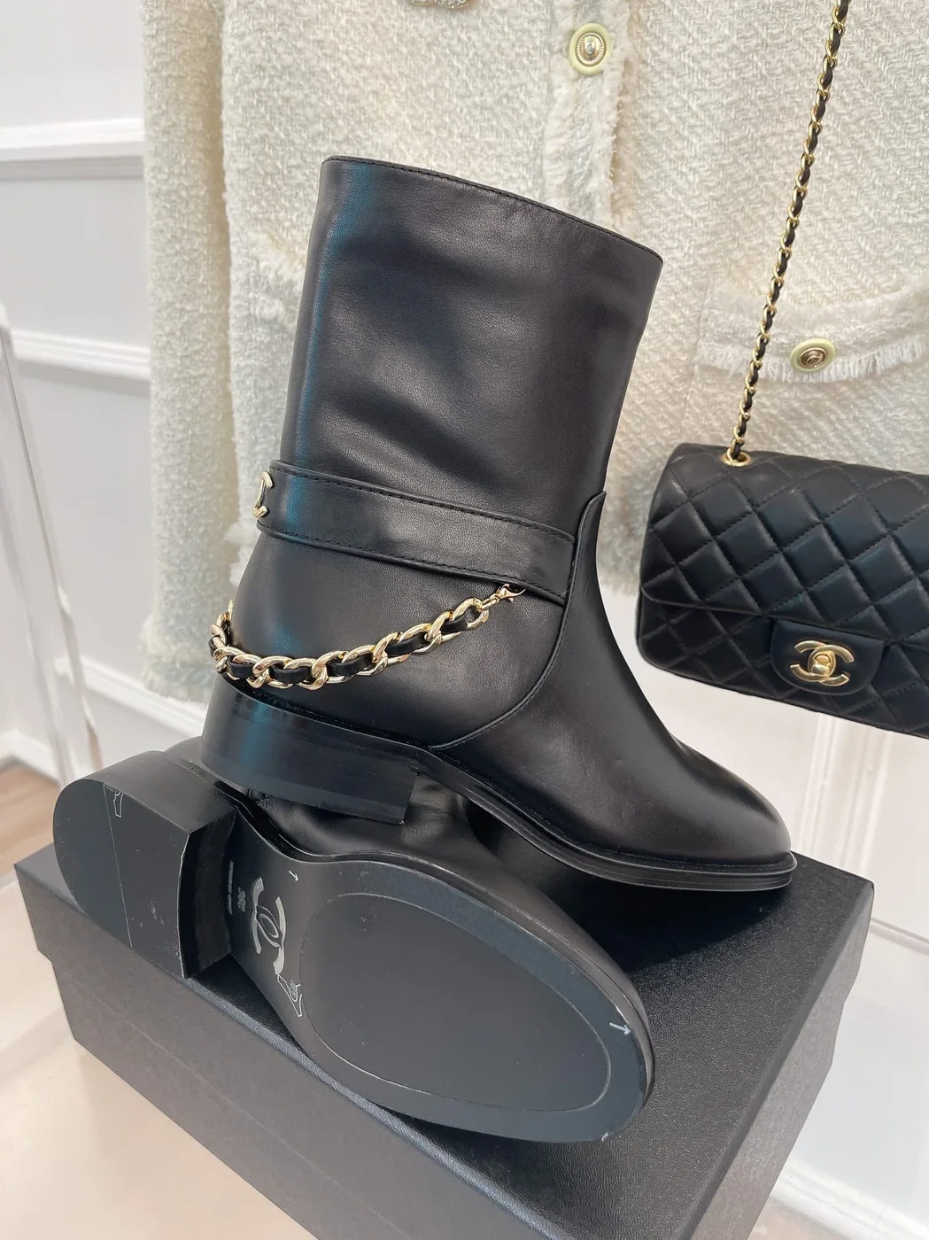 Chanel Ankle Boots With Chain Black / Chanel Ankle Boots With Chain Black /