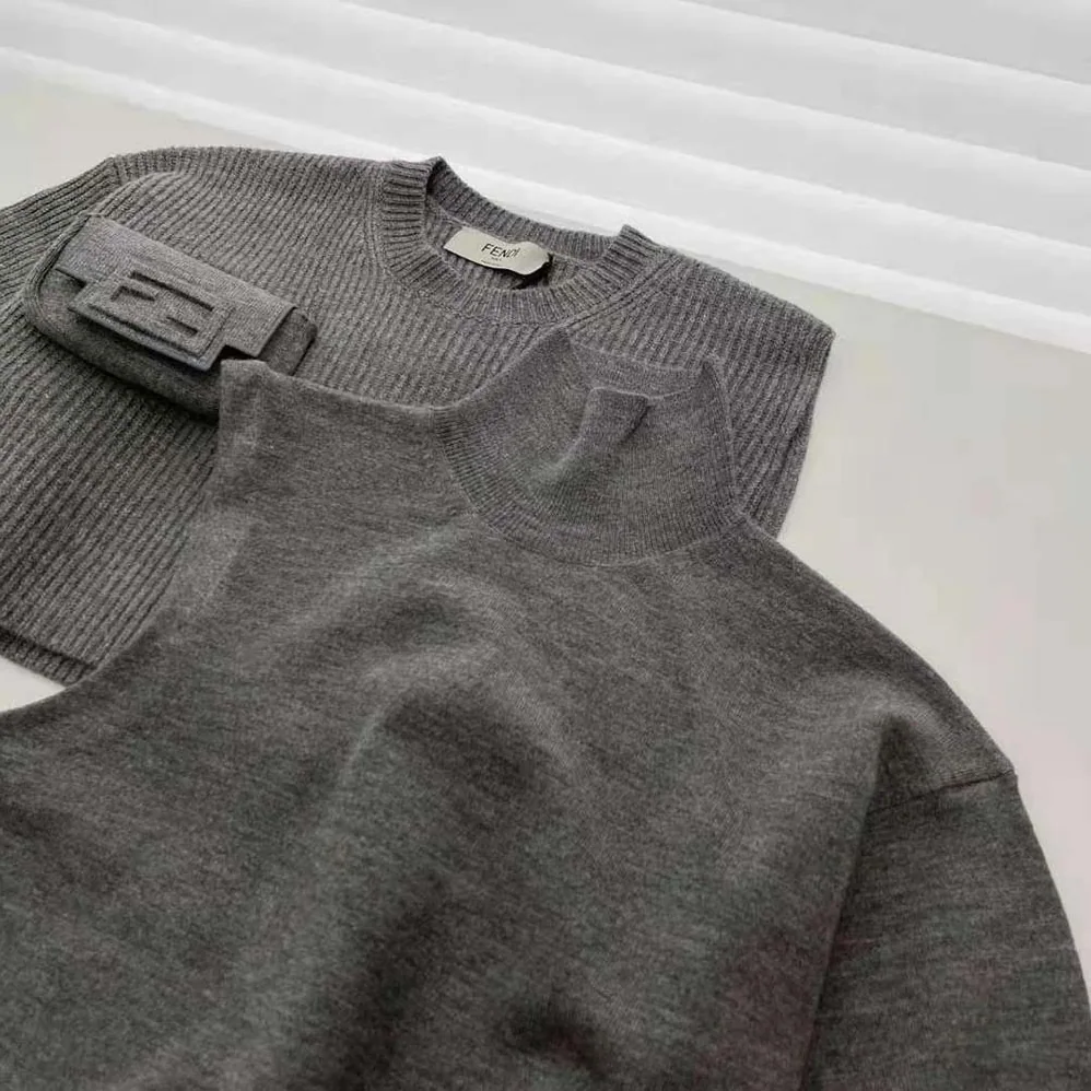 Fendi Gray Wool and Cashmere Sweater for Women Fendi Gray Wool and Cashmere Sweater for Women