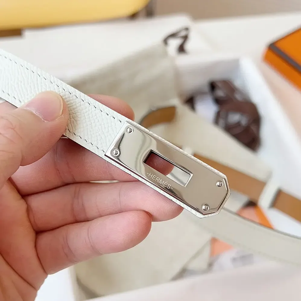 Hermes Kelly 18 Belt for Women in White Hermes Kelly 18 Belt for Women in White
