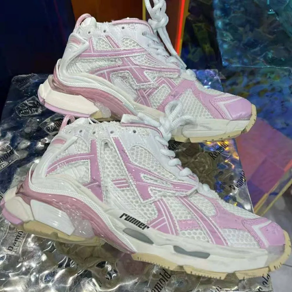 Balenciaga Runner Sneaker in White Mesh and Nylon for Women