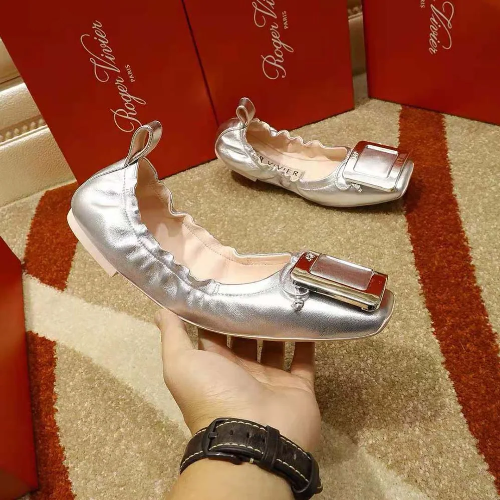 Roger Vivier Viv' Pockette Metal Buckle Ballerinas in Nappa for Women in Silver Roger Vivier Viv' Pockette Metal Buckle Ballerinas in Nappa for Women in Silver