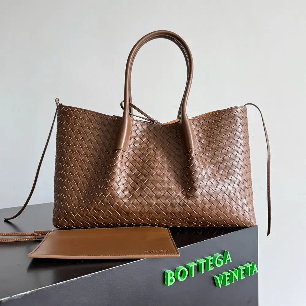 Bottega Veneta Pinacoteca in Intrecciato Silky Calf Leather for Women