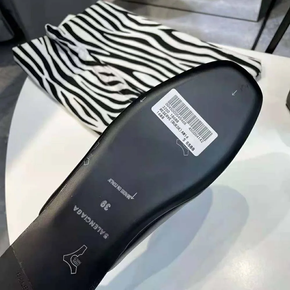 Balenciaga Cosy BB Slide in Black Smooth Calfskin Aged for Women in gold Hardware Balenciaga Cosy BB Slide in Black Smooth Calfskin Aged for Women in gold Hardware