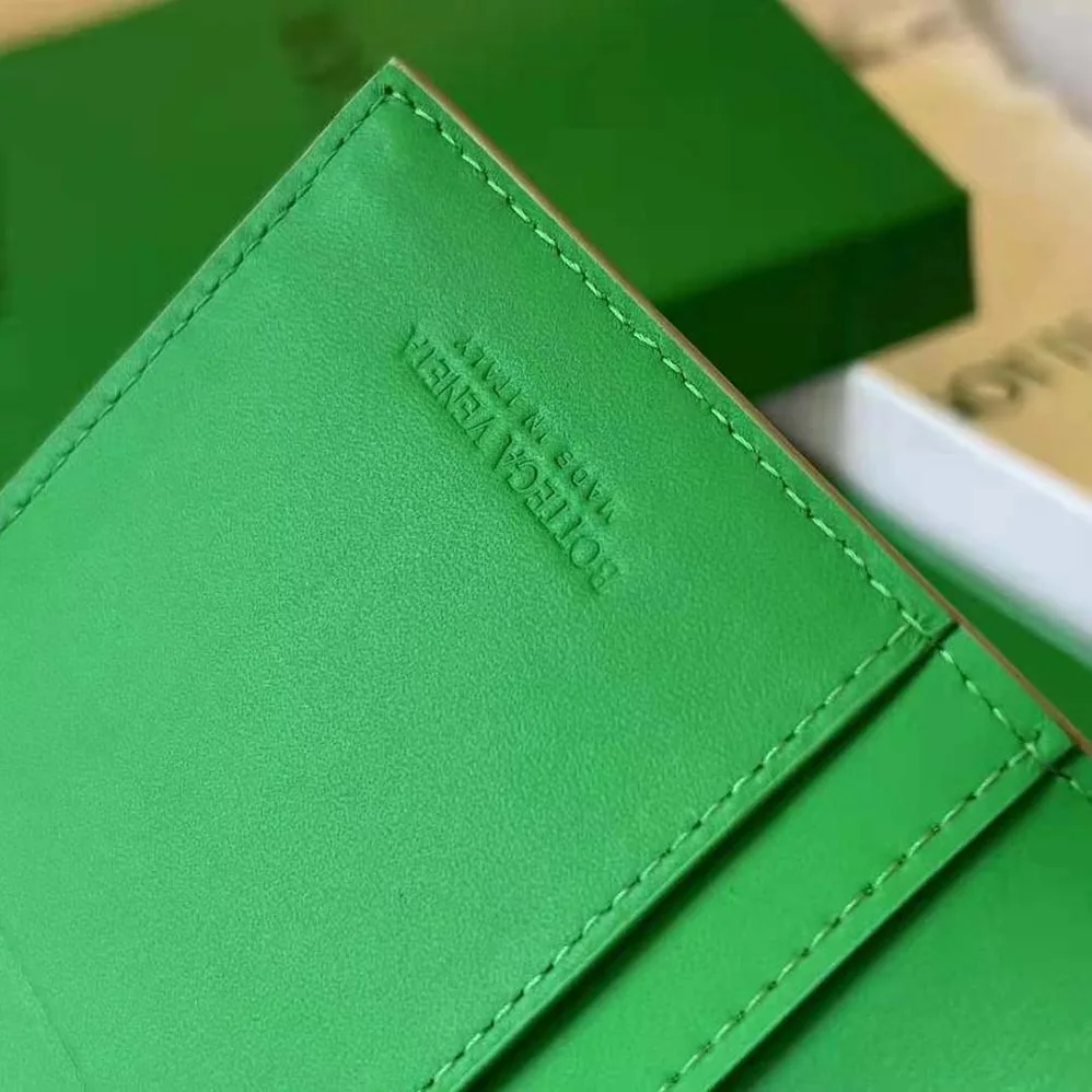 Bottega Veneta Long Intrecciato Wallet for Unisex in Green