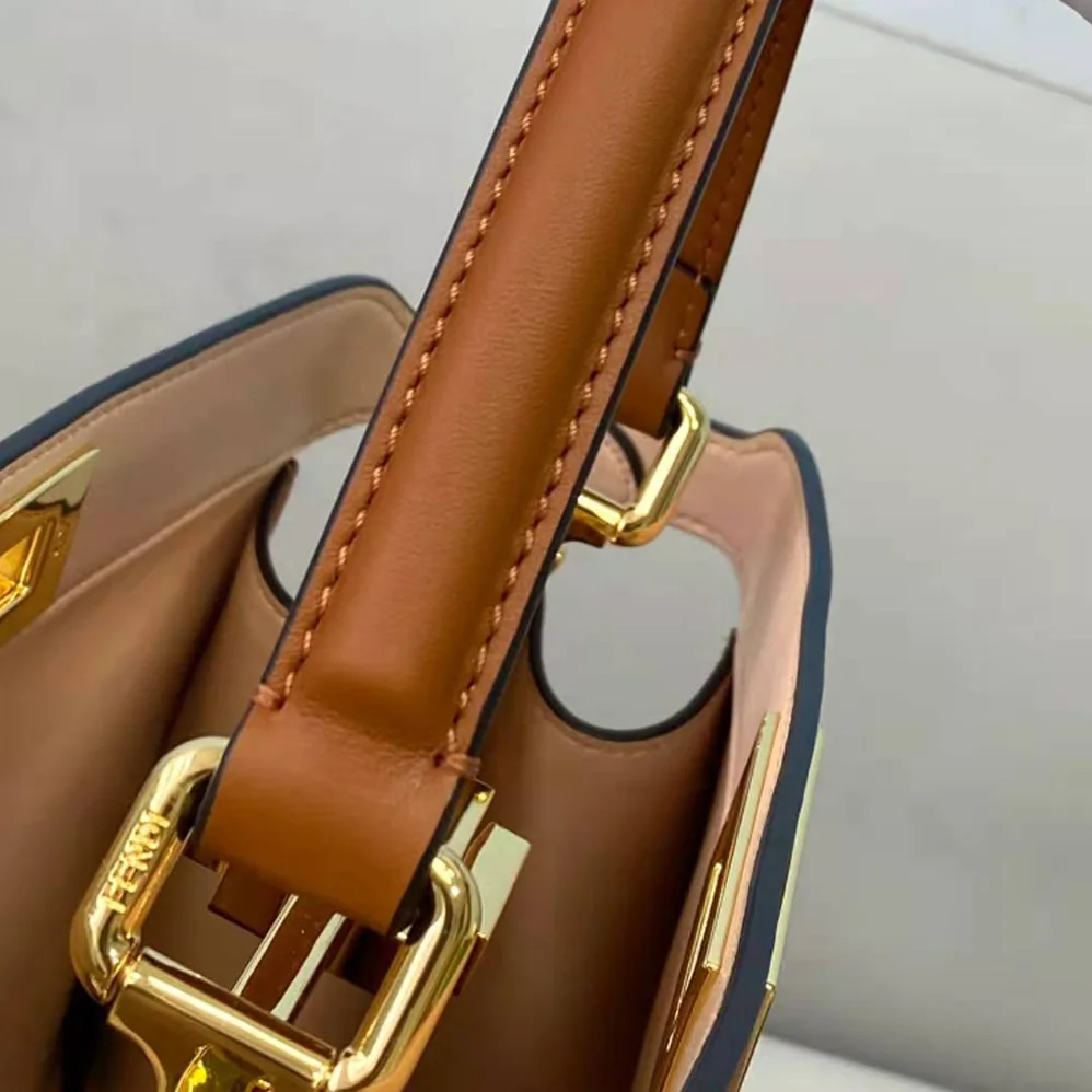 Fendi Peekaboo Iseeu Medium Leather Bag for Women in Brown