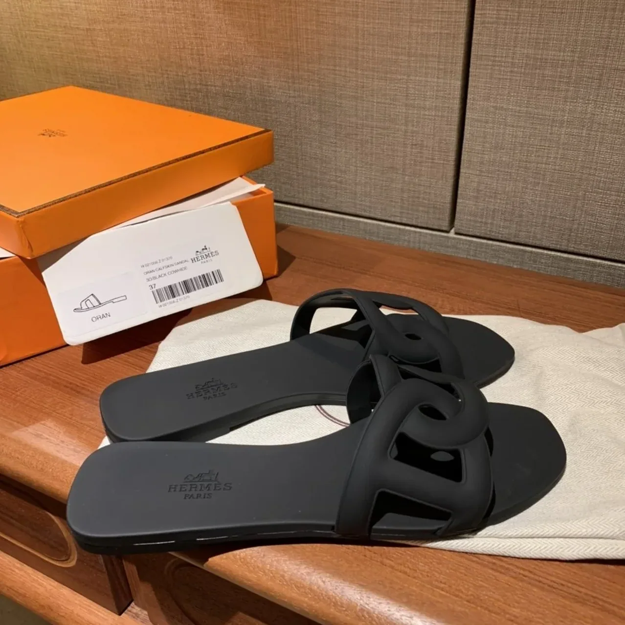 Hermes Aloha Sandal Black , Shoes for Women